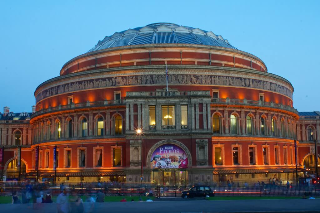 a picture of the Royal Albert Hall building
