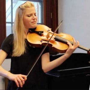 Hélène Clement playing the viola
